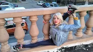 Outdoor oversplit stretching. Flexibility progress.