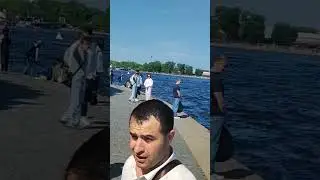 К Петропавловской крепости