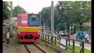 review kereta keluar dari Dipo