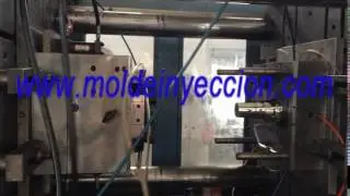 Molde de inyeccion de florero transparente en material SAN
