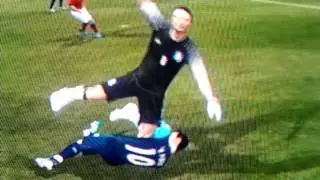 Funny Fail in FiFA 14 !