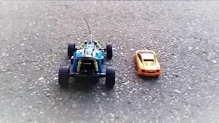 Cars on the radio control - Машинки на радиоуправлении-на прогулке в парке
