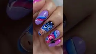 Perfect nails, stunning painting 😍😍