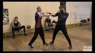 Boxing: southpaw - front foot position