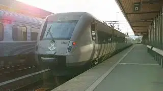 Tåg på Uppsala C en fin sommarkväll / Trains at Uppsala C on a nice summer evening