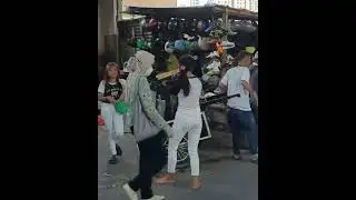 Marni Pengamen Gerobak Viral