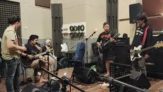 Solo Drum Beast & Harlot - Flori