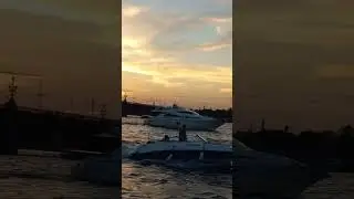 Прогулка по Неве. Вечер