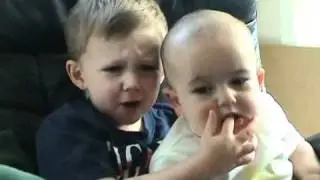 Charlie bit my finger - again !
