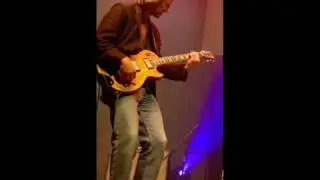 Snowy White - Can't Find Love