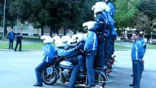 Piramide Motociclisti Polizia Stradale - 31 poliziotti su 5 moto!!!!