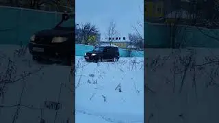 Уаз патриот пытается пробиться по плотному снегу после оттепели  #уаз