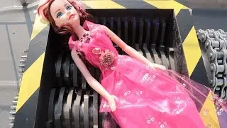 Shredding hollow big doll