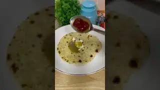 Chicken roll #food #foodie #trendingshorts #trend #youtubeshorts #shortvideo #trending #reels #viral