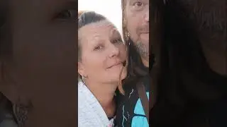 Прижаться