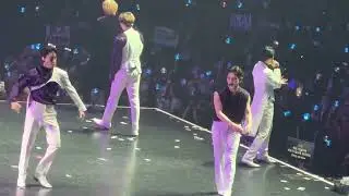 ATEEZ (에이티즈) Wave The Fellowship: Break the Wall Tour in LA
