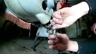 Априлия Пегасо, боковая подножка
