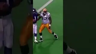 Reggie White Casually Using Wide Receivers as Projectiles