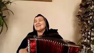 Очень душевная песня . До чего же приятный голос!