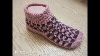 Lightweight and comfortable slippers on two knitting needles No. 34.