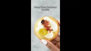 Rage Baking: Cornbread Cookies with Candied Bacon and Jalapeño Honey Buttercream (Full Video)