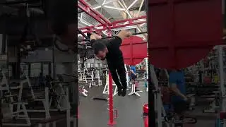 Порвал мышцу..