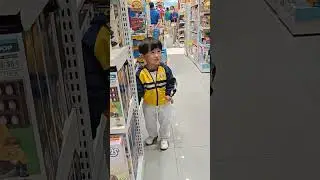Baby Rhu Hesitant to Go Inside Toy Kingdom
