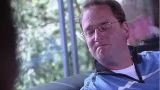Hugo gaat de confrontatie met zijn pesters aan | Klas van '89