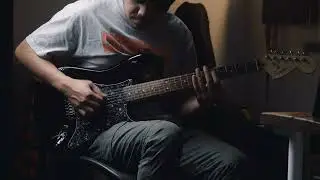 Cheap strat shouldn't sound like this.