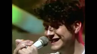Blancmange -  Living On The Ceiling (live)