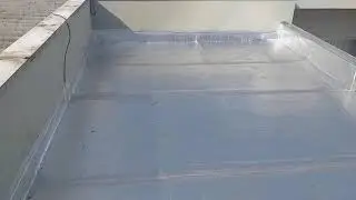Fez um puxadinho e impermeabilizou. Fez o certo!