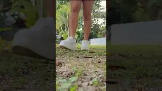 Giantess Gabriela - Stepping on tiny men 