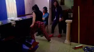 Los locos en la fiesta jajajaja