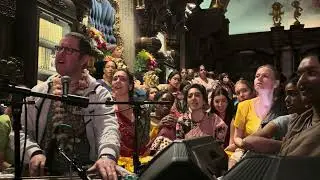 H.H. B.B. Govinda Swami |  Akincana Krishna | Acyuta Gopi Devi Das | Gaura Vani Prabhu | Kirtan50