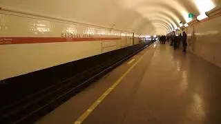 Перегонка ретропоезда в Автово