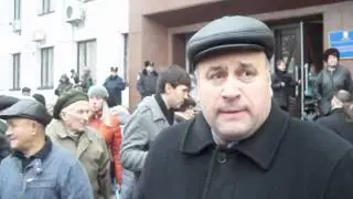 В Стаханове под исполкомом, состоялась массовая акция протеста. интервью В. Синяева