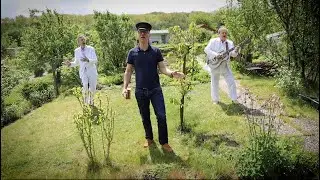 Dr. Schlager ft. Die Halbgötter in Weiss - Wann dürfen wir mal wieder reisen (Corona Song)