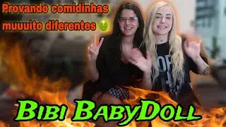 Provando comidinhas diferentes com a Bibi BabyDoll