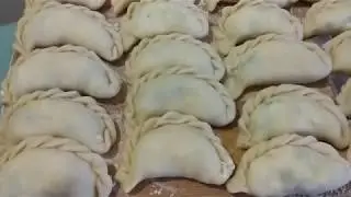 Вареники с творогом и зеленым луком
