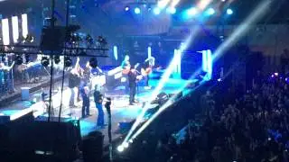 El barrio ( concierto Palau de sant Jordi ) enero 31 2015