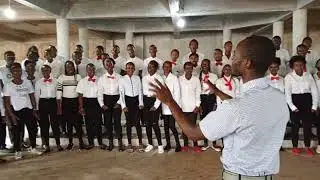 Tazameni Karamu ya Bwana imo mezani//Chuka University Chaplaincy Choir 💥