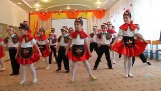 Танец «Орешки и Рябинки»