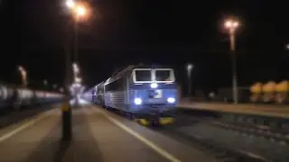 Tři večerní nákladní vlaky ve Studénce