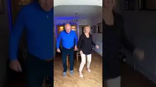 Everybody Dance Now 