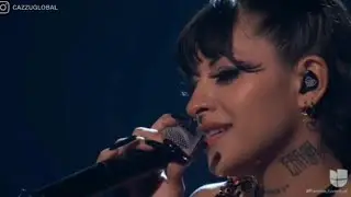 CAZZU CANTANDO 