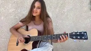 Karolina Protsenko is playing  Feelings  on GUITAR