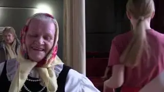 Веселая Матаня с пританцовками от деревенских певуний