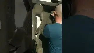 Как выбить песок из ковра