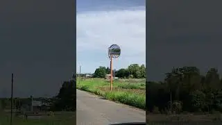 Зеркала на перекрёстках в Японии-очень нужная вещь