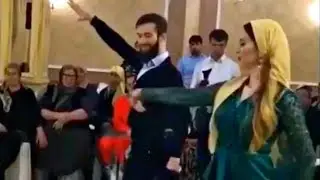 ВОТ ЭТО КРАСИВЫЙ ТАНЕЦ!  ЧЕЧЕНЦА ЗАЖИГАЮТ ЛЕЗГИНКУ!
